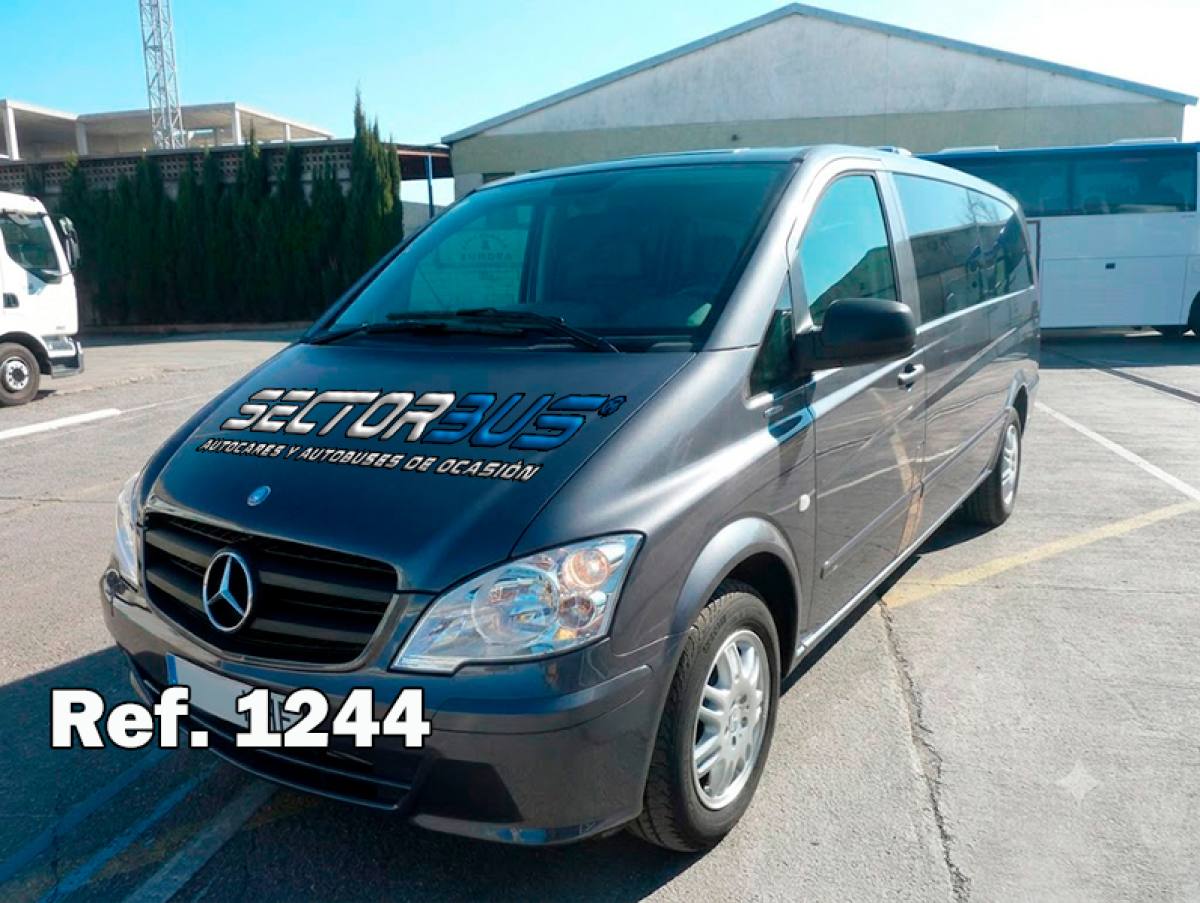 Microbús Mercedes Benz Vito 7 Plazas + Conductor con 2 PMR Segunda Mano Noviembre 2011